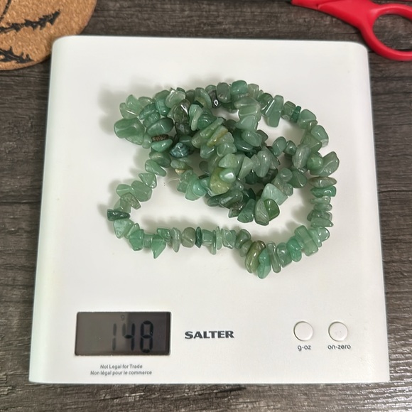 Green Aventurine Chip Bead Strand - Picture 4 of 4